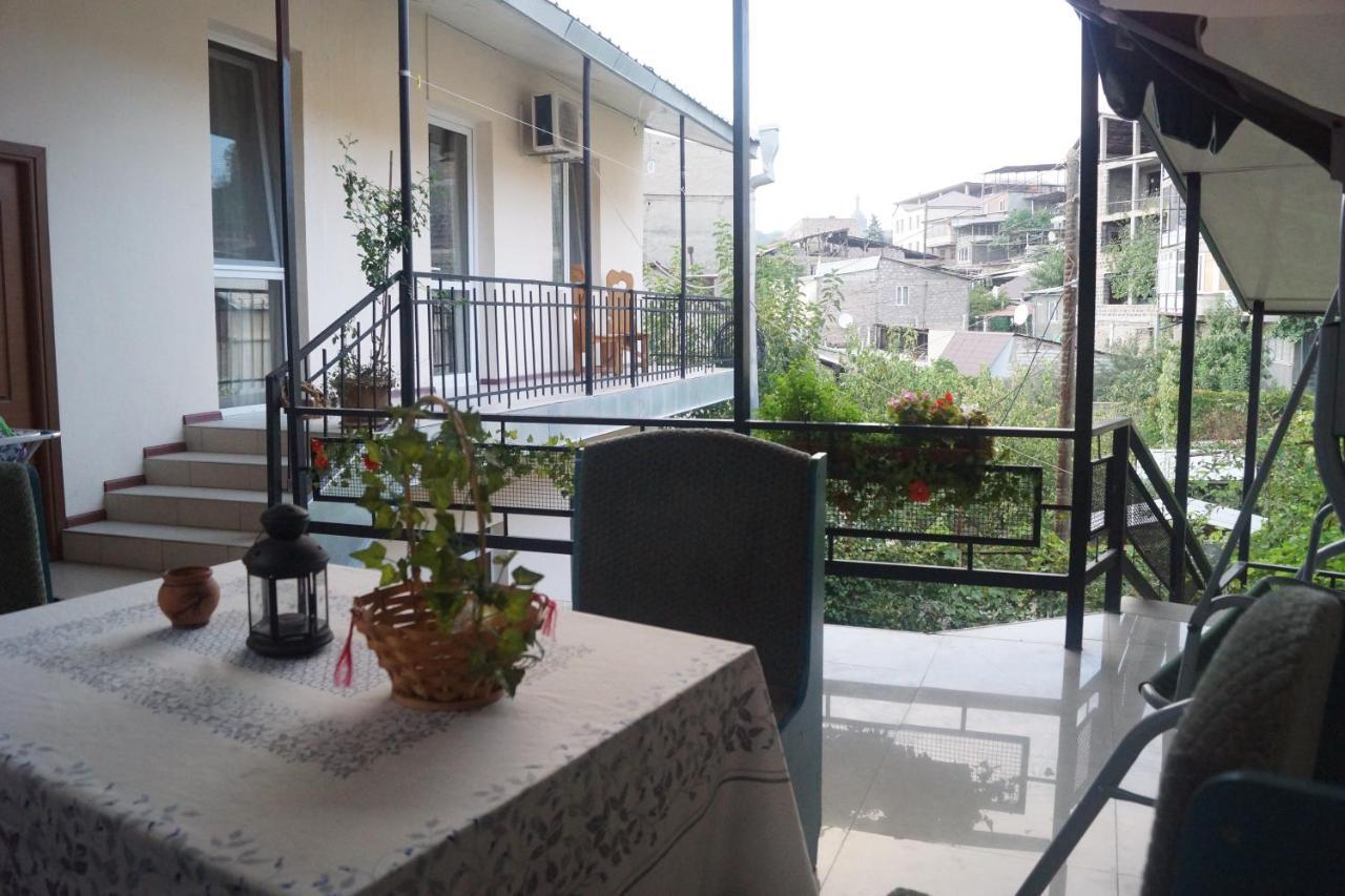 Arteast Hostel เยเรวาน ภายนอก รูปภาพ